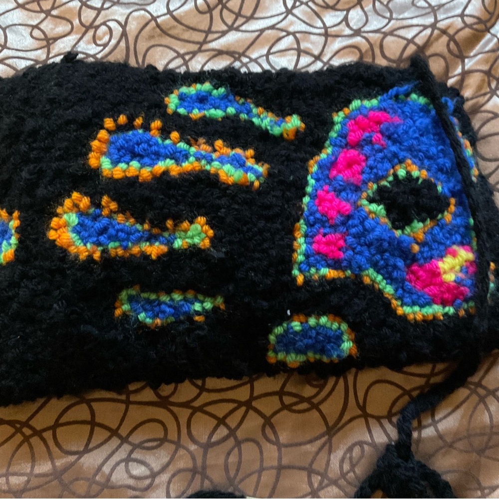 Rughooked Wool Colorful Patterned Belt - Picture 3 of 6